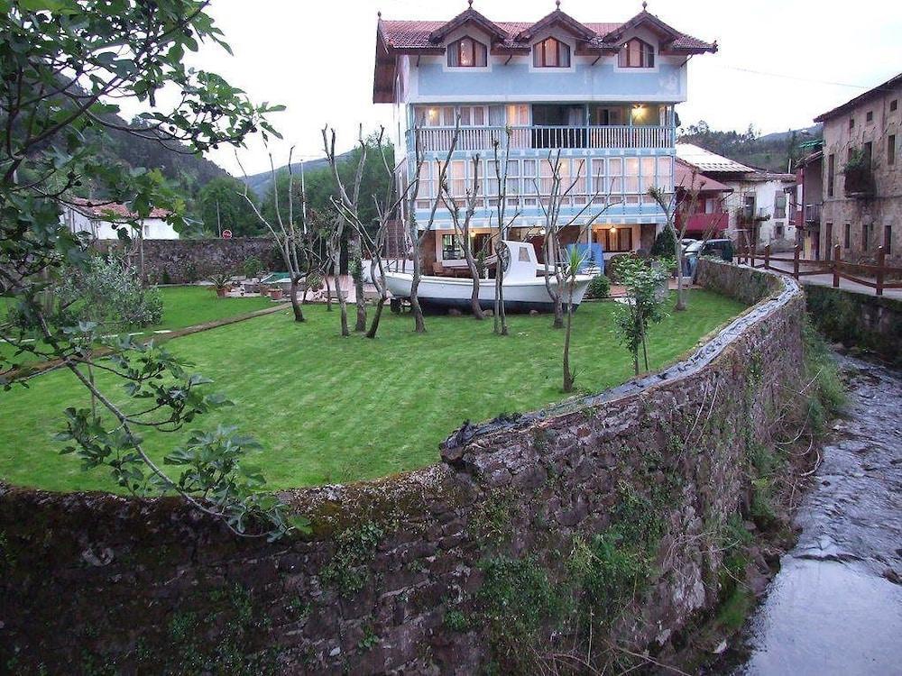 La Casa Del Agua 56 Otel Limpias Dış mekan fotoğraf